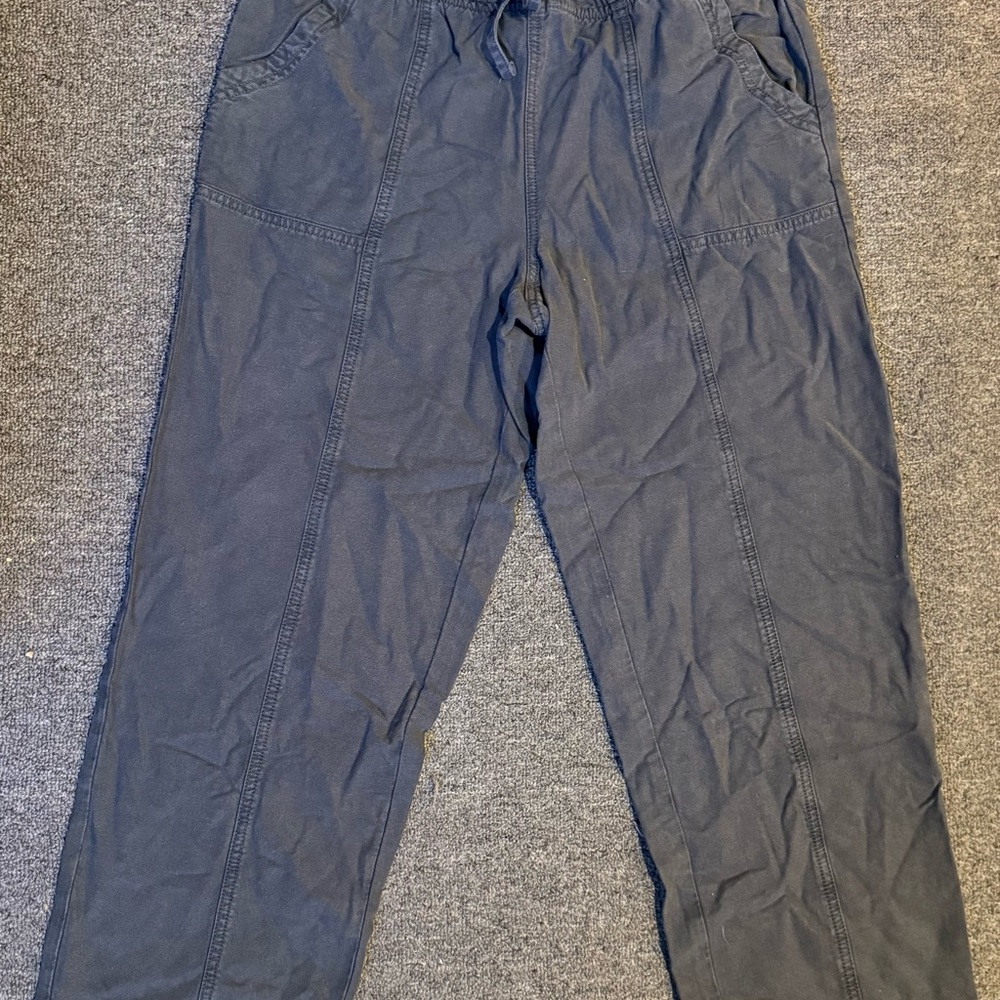 Aerie Women's Charcoal Straight Leg Pants